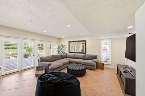10400 W Tara Boulevard, Boynton Beach FL - photo 20 of 71