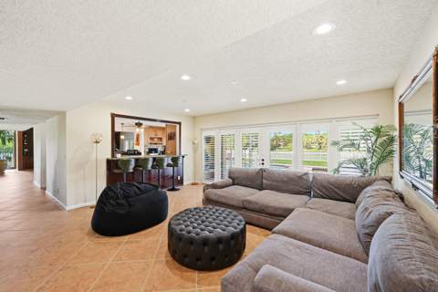 10400 W Tara Boulevard, Boynton Beach FL - photo 21 of 71