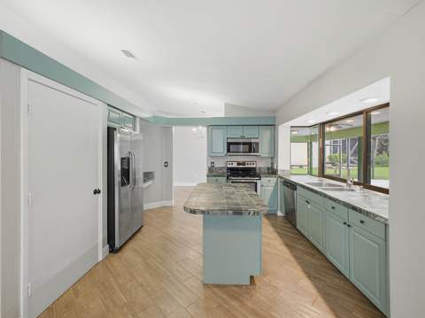 1298 SW Cedar Cove, Port St. Lucie FL - photo 14 of 45
