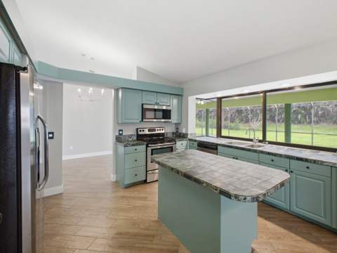 1298 SW Cedar Cove, Port St. Lucie FL - photo 13 of 45