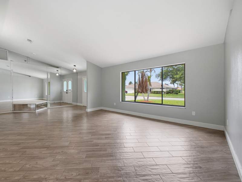 3 bedroom Single Family Residence at 1298 SW Cedar Cove, Country Club Estates Parcel 8 Phase 1, Port St. Lucie — photo 5
