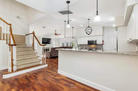 13230 Running Water Road, Palm Beach Gardens FL - photo 7 of 62