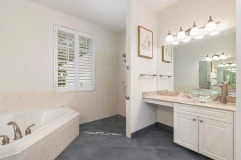 13230 Running Water Road, Palm Beach Gardens FL - photo 21 of 62