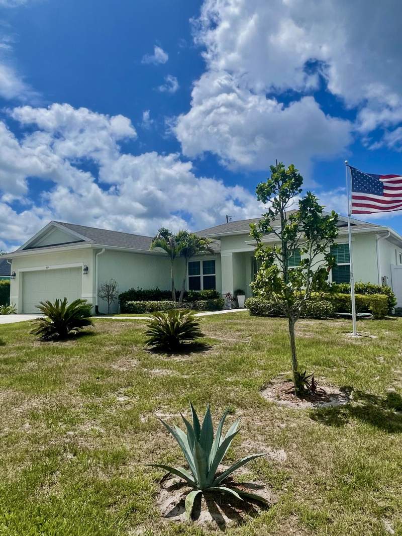 4 bedroom Single Family Residence at 424 SW Ridgecrest Drive, Port St Lucie Section 34, Port St. Lucie — photo 3