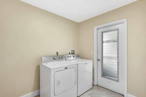 683 SE Harborview Drive, Port St. Lucie FL - photo 23 of 56