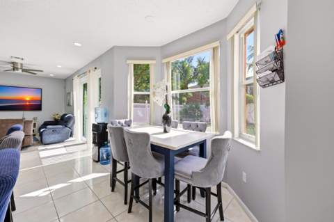 1327 Isleworth Court, Royal Palm Beach FL - photo 9 of 19