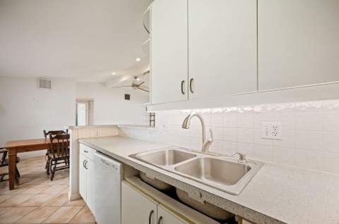 2637 Marathon Lane, Fort Lauderdale FL - photo 13 of 36