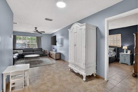 1140 NW 49th Street, Deerfield Beach FL - photo 9 of 43
