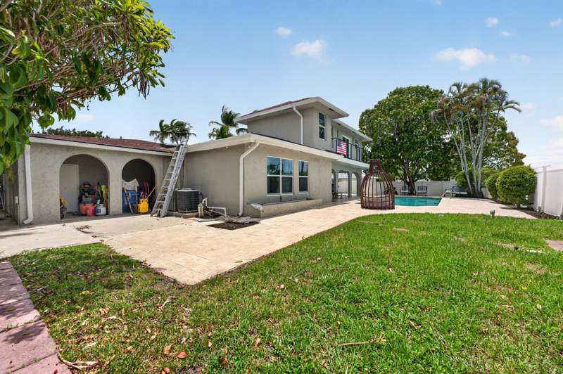 5 bedroom Single Family Residence at 10941 Granite Street, Holiday City At Boca Raton Sec 5, Boca Raton — photo 5