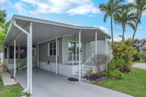 59 Plantation Blvd, Lake Worth FL - photo 8 of 46