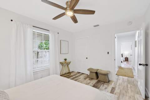 744 Sunset Road, West Palm Beach FL - photo 10 of 37