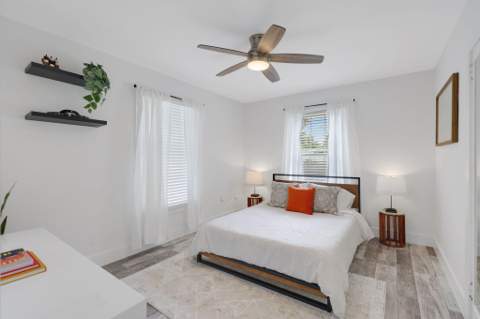 744 Sunset Road, West Palm Beach FL - photo 12 of 37