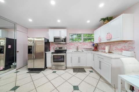 5720 Flagler Street, Hollywood FL - photo 8 of 19