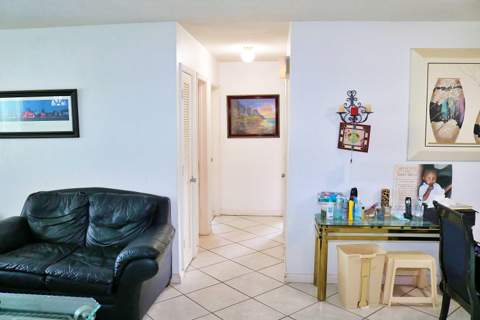 5715 NW 84th Terrace, Tamarac FL - photo 16 of 40