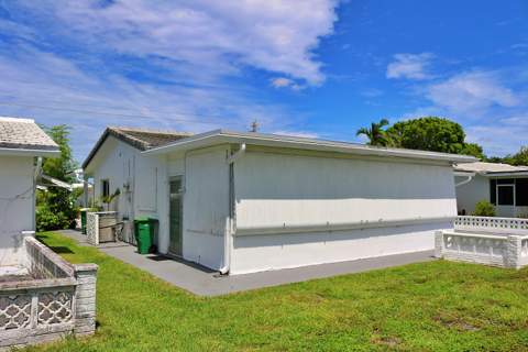 5715 NW 84th Terrace, Tamarac FL - photo 6 of 40