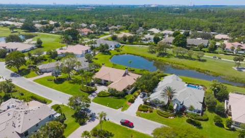 83 Sandbourne Lane, Palm Beach Gardens FL - photo 19 of 78