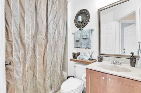 528 Bayfront Drive, Boynton Beach FL - photo 12 of 17