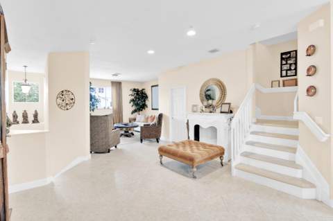 528 Bayfront Drive, Boynton Beach FL - photo 8 of 17