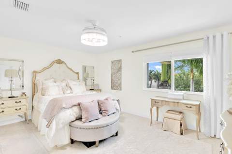 528 Bayfront Drive, Boynton Beach FL - photo 9 of 17