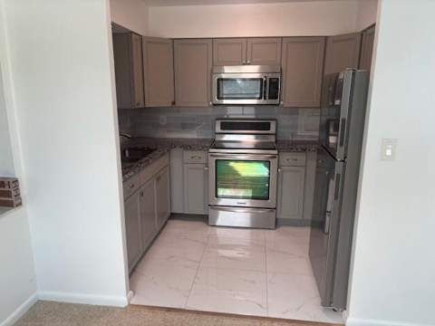 10162 N Meridian Way Way #6, Palm Beach Gardens FL - photo 8 of 16