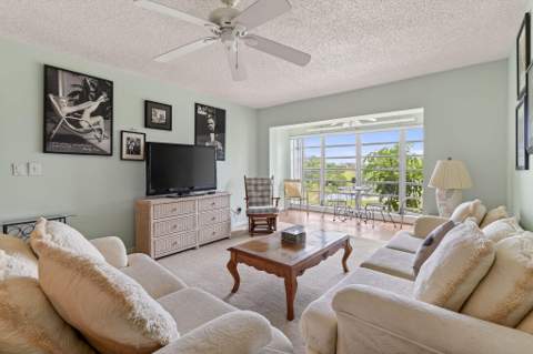 13837 Via Flora #E, Delray Beach FL - photo 7 of 36