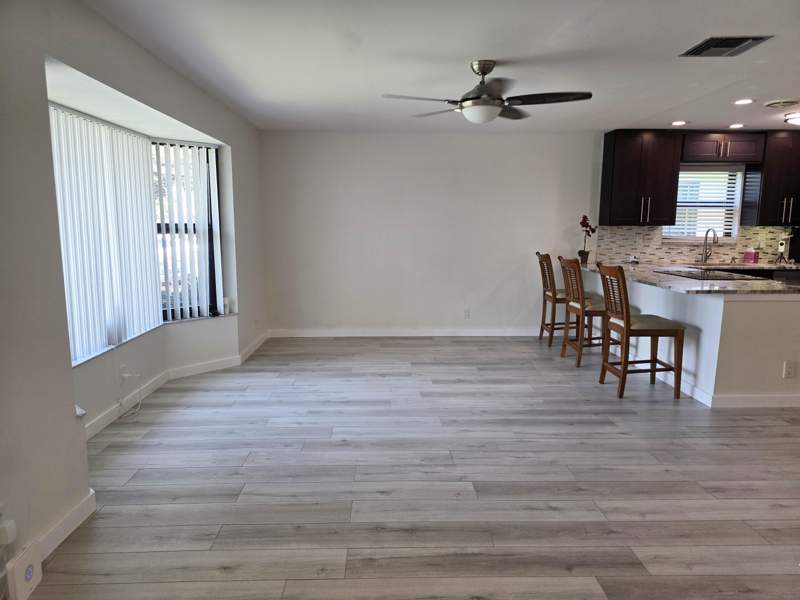 2 bedroom Single Family Residence at 2098 SW 17th Drive, The Meadows Of Crystal Lake, Deerfield Beach — photo 3
