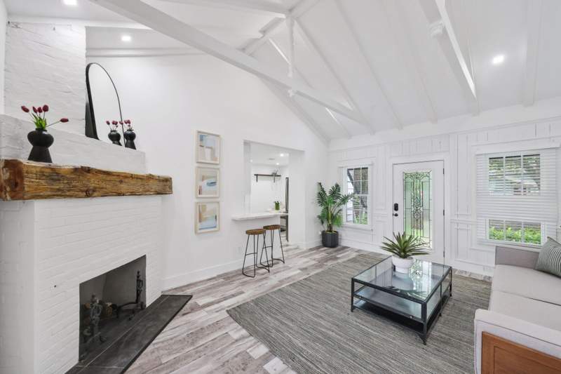 4 bedroom Single Family Residence at 744 Sunset Road, Flamingo Park, West Palm Beach — photo 4