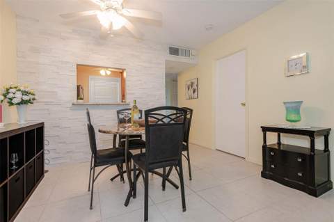 3431 NW 50th Avenue #104, Lauderdale Lakes FL - photo 10 of 34