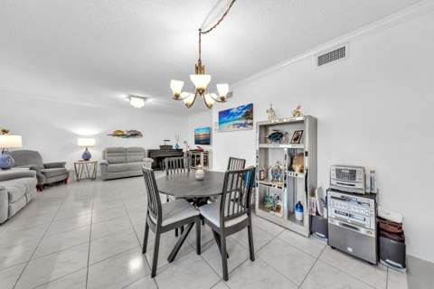 580 Egret Drive #121, Hallandale Beach FL - photo 13 of 43