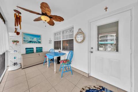 580 Egret Drive #121, Hallandale Beach FL - photo 10 of 43