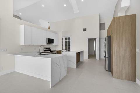 8030 Woodsmuir Drive, Palm Beach Gardens FL - photo 23 of 80