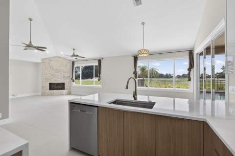 8030 Woodsmuir Drive, Palm Beach Gardens FL - photo 21 of 80