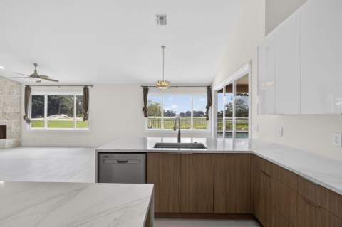 8030 Woodsmuir Drive, Palm Beach Gardens FL - photo 20 of 80