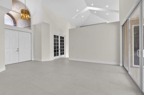 8030 Woodsmuir Drive, Palm Beach Gardens FL - photo 14 of 80