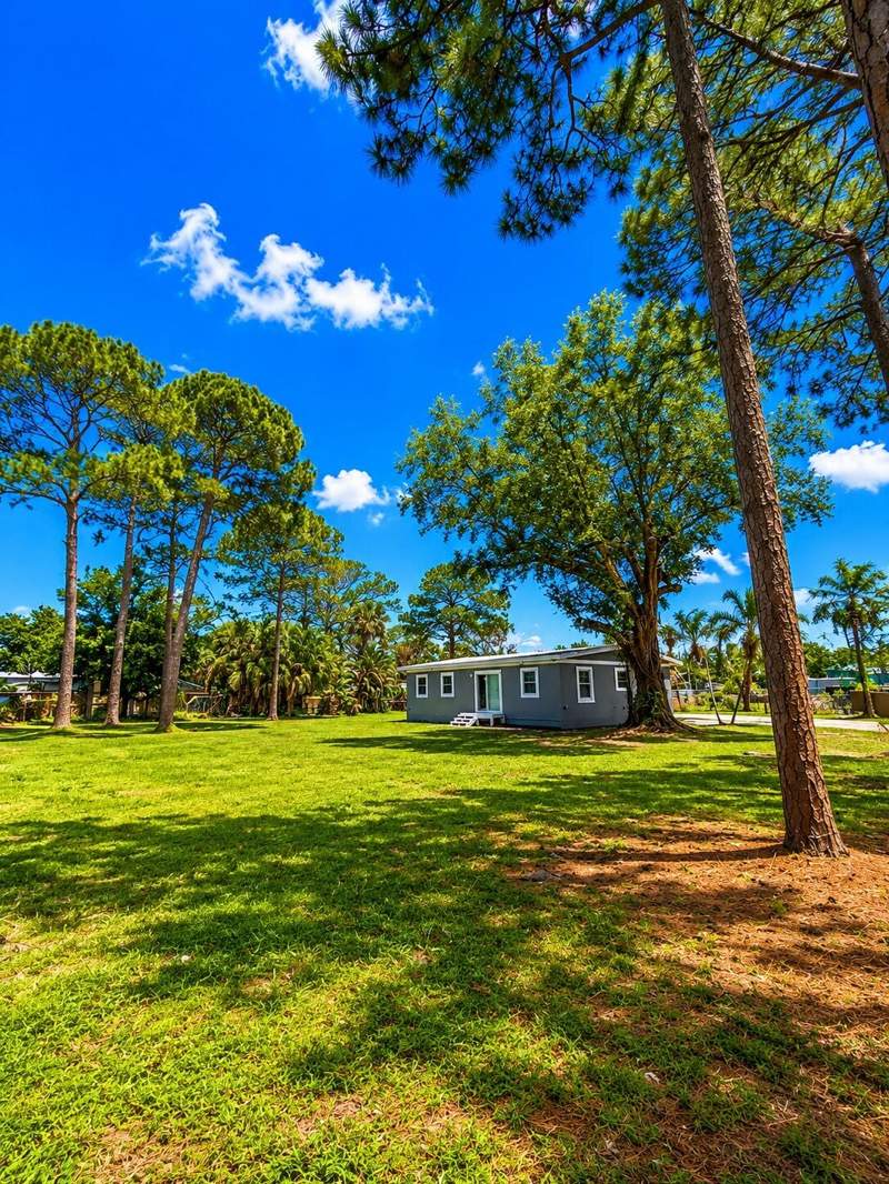 3 bedroom Single Family Residence at 468 N 53rd Dr Drive, Boulevard Estates, Royal Palm Estates — photo 5