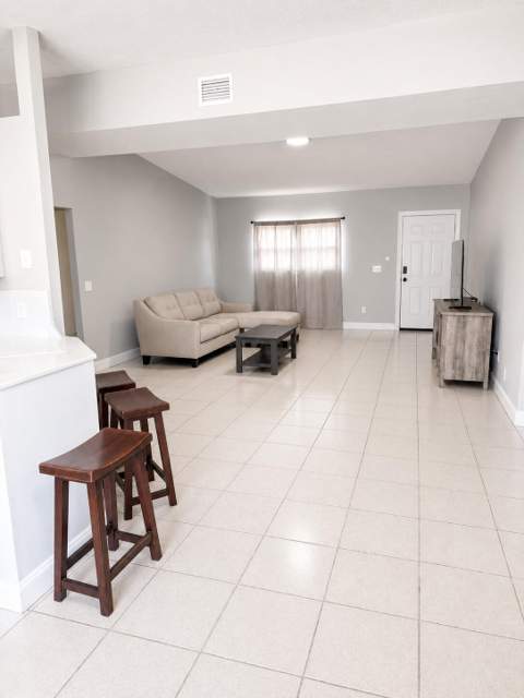 468 N 53rd Dr Drive, Royal Palm Estates FL - photo 11 of 38