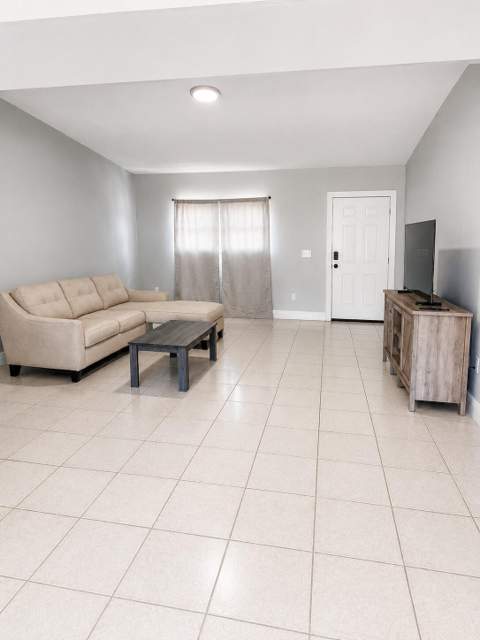 468 N 53rd Dr Drive, Royal Palm Estates FL - photo 13 of 38