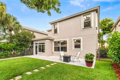 8215 Calterra Drive, Palm Beach Gardens FL - photo 24 of 32