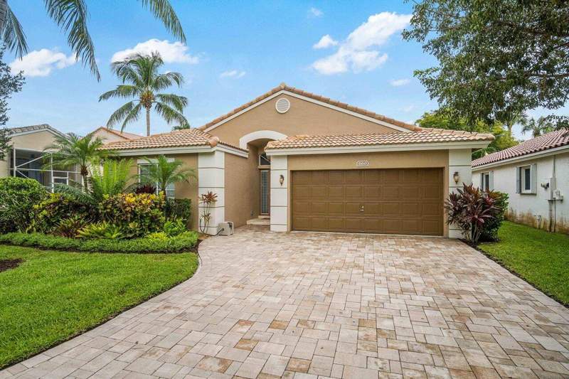 3 bedroom Single Family Residence at 660 NW 45th Avenue, Coquina Lakes, Deerfield Beach — photo 2