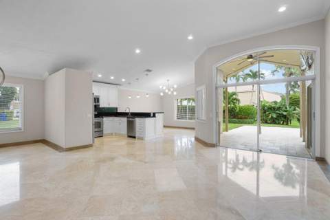 660 NW 45th Avenue, Deerfield Beach FL - photo 9 of 55