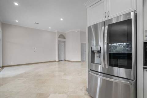 660 NW 45th Avenue, Deerfield Beach FL - photo 15 of 55