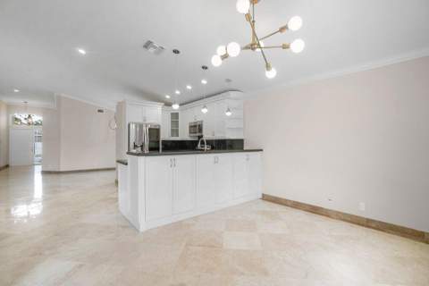 660 NW 45th Avenue, Deerfield Beach FL - photo 21 of 55