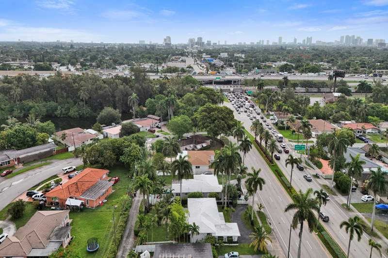 3 bedroom Single Family Residence at 3113 Hollywood Boulevard, Orangebrook Golf Estates, Hollywood — photo 5