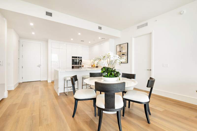 2 bedroom Condominium at 220 Lake Shore Drive #1813, Nautilus 220 Condo, Lake Park — photo 4