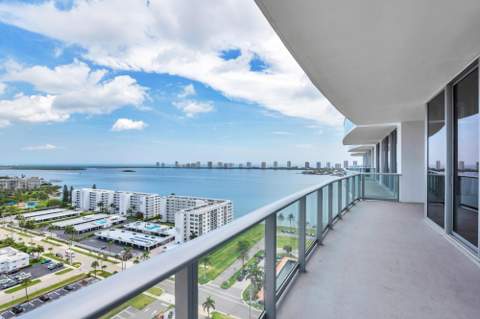 220 Lake Shore Drive #1813, Lake Park FL - photo 16 of 33