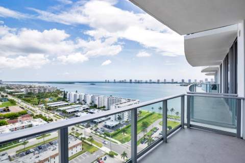 220 Lake Shore Drive #1813, Lake Park FL - photo 18 of 33