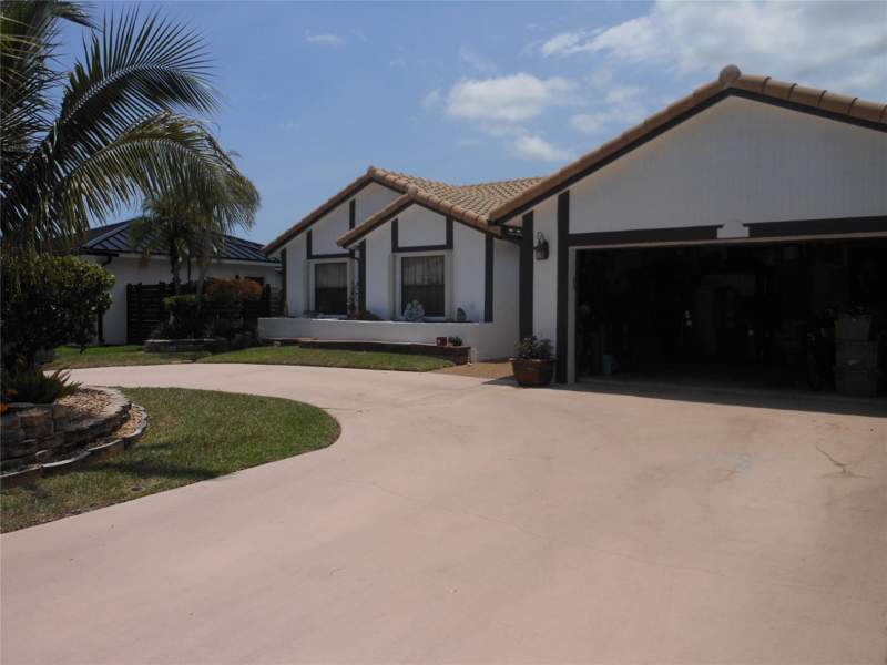 3 bedroom Single Family Residence at 8706 NW 83rd Street, Woodmont Tract 47, Tamarac — photo 2