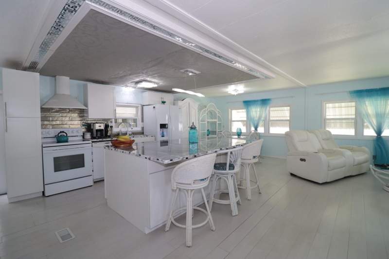 2 bedroom Mobile Home at 1011 Andros, Jamaica Bay Mobile Home Co Op, Boynton Beach — photo 3