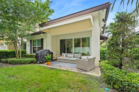 4916 Pointe Midtown Way, Palm Beach Gardens FL - photo 18 of 46
