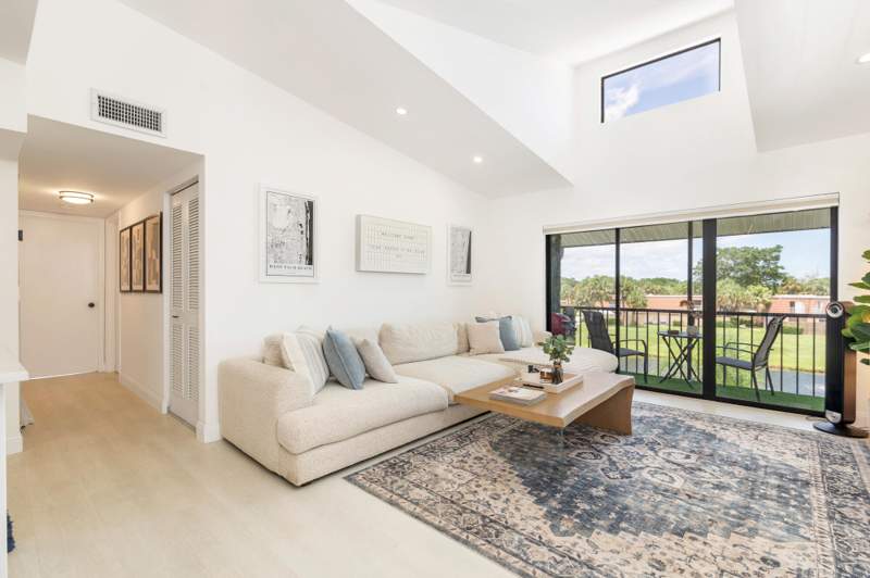 2 bedroom Condominium at 1008 Green Pine Boulevard #H3, Palm Club Village I Condo, West Palm Beach — photo 4
